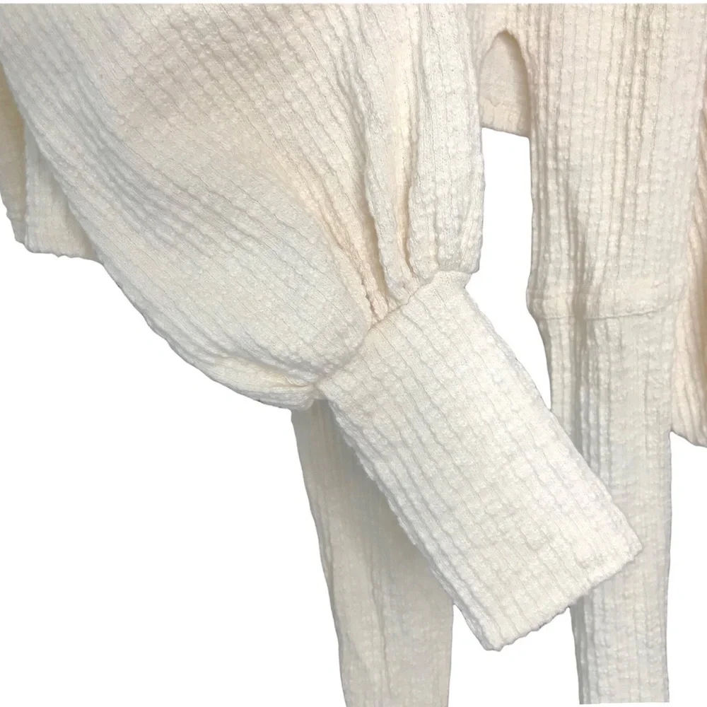 Free People Cream Heavy Popcorn Bubble Drop Sleeve Sweater XSMALL Oversized